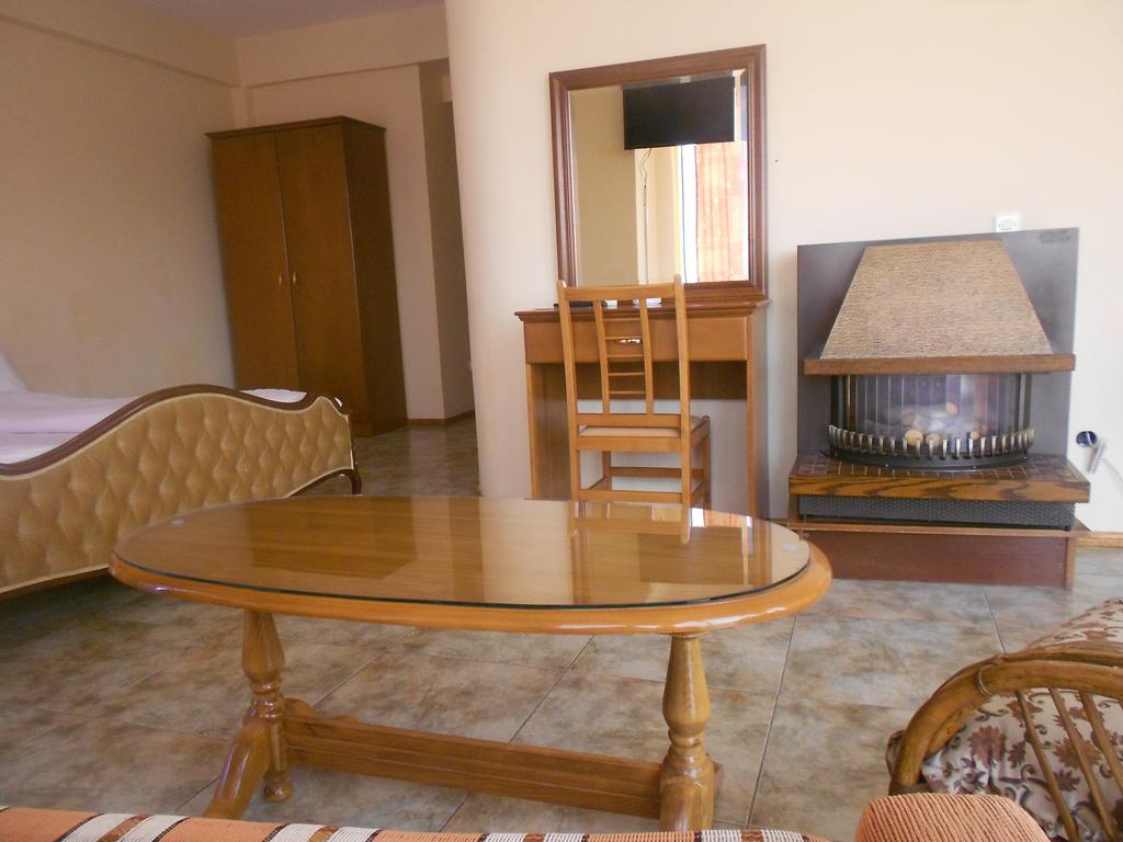 Montenegrin Innオフリド エクステリア 写真